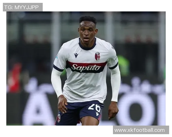 前裁判解读卢库米与戴维争议推搡事件及博洛尼亚红牌判罚合理性